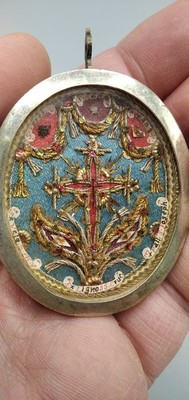 Extremely Rare High-Quality Reliquary Containing 6 Relics Including The True Cross Italy  19 th century