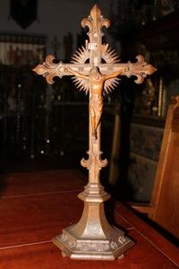 Altar - Cross style gothic en WOOD OAK, Belgium 19 th century