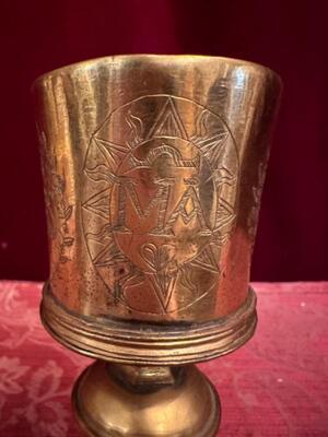 Chalice 15th Century ! style Gothic  en Brass, Belgium  15 th century / Fully hand - made / Gilt