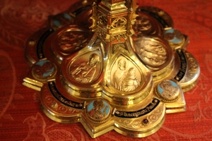 1 Gothic Exceptional And High Quality Full Silver / Gilt Gothic-Style Chalice / Enamel Medallions And Applications / Engravings / Silver Imaginations / Various Precious Stones