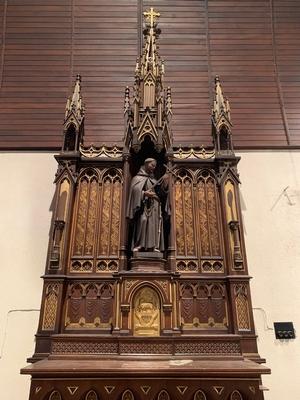 Altar style Gothic - style en Oak wood, Belgium 19th century