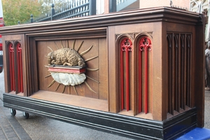 Altar style Gothic - style en Oak wood, Belgium 19th century