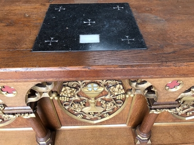 Altar style Gothic - style en Oak wood, Belgium 19th century ( anno 1870 )