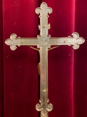 Altar - Cross style Gothic - Style en Brass / Bronze / Polished and Varnished, Belgium  19 th century