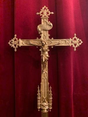 Altar - Cross style Gothic - style en Bronze / Polished and Varnished, France 19th century ( anno 1890 )