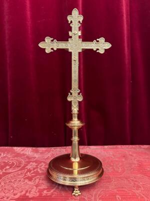 Altar - Cross style Gothic - Style en Bronze / Polished and Varnished, Belgium  19 th century ( Anno 1885 )