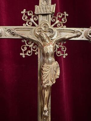 Altar - Cross style Gothic - Style en Bronze / Polished and Varnished, Belgium  19 th century ( Anno 1885 )