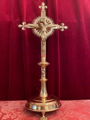 Altar - Cross style Gothic - Style en Brass / Bronze Polished / New Varnished, Belgium 19th century ( anno 1890 )