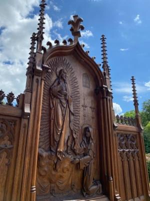 Altar Margareta Maria Alacoque  style Gothic - Style en Oak wood, Belgium 19 th century ( Anno 1865 )