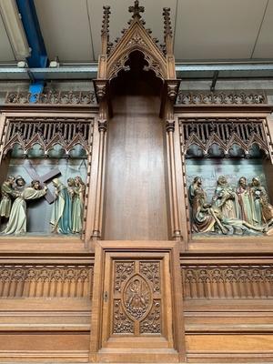 Altar Measures Without Steps. Relief Panels All Wood. style Gothic - style en Oak wood, Izegem Belgium 19th century