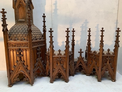 Architectural Element Eusebius Church Arnhem style Gothic - style en Oak wood, Netherlands 19th century ( anno 1875 )