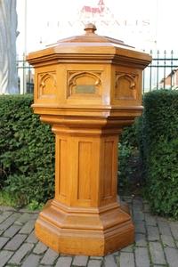 Baptismal Font style Gothic - style en wood, ENGLAND 19th century