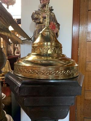 Baptismal Font style Gothic - style en Marble, Italy 20th century ( 1950 )