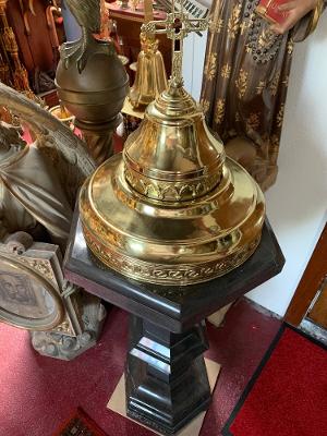 Baptismal Font style Gothic - style en Marble, Italy 20th century ( 1950 )