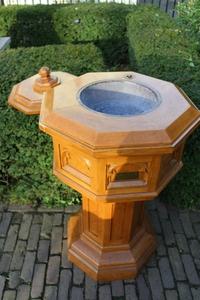 Baptismal Font style Gothic - style en wood, ENGLAND 19th century