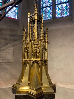 Baptismal Font Monumental Belgium Hard-Stone Font With Brass Cover  style Gothic - style en Hard-stone / Brass / Bronze / Hand Forged Iron, Netherlands  19 th century