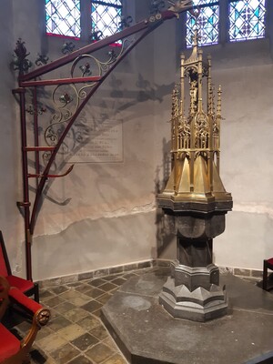 Baptismal Font Monumental Belgium Hard-Stone Font With Brass Cover  style Gothic - style en Hard-stone / Brass / Bronze / Hand Forged Iron, Netherlands  19 th century