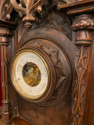 Barometer style Gothic - style en Walnut wood / Glass, France 19 th century