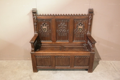 Bench  style Gothic - style en Oak wood, Belgium 19th century