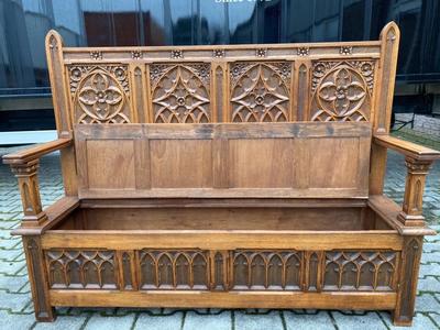 Bench style Gothic - Style en Oak wood, France 19 th century