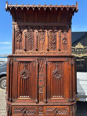 Cabinet style Gothic - Style en Walnut wood , France 19 th century ( Anno 1885 )