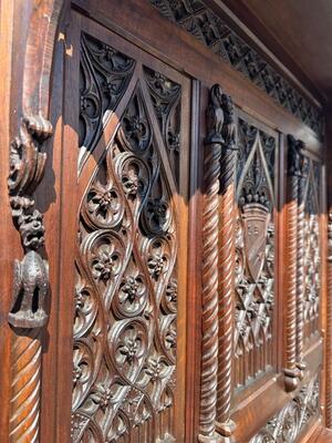 Cabinet  style Gothic - Style en Walnut wood , France 19 th century ( Anno 1885 )