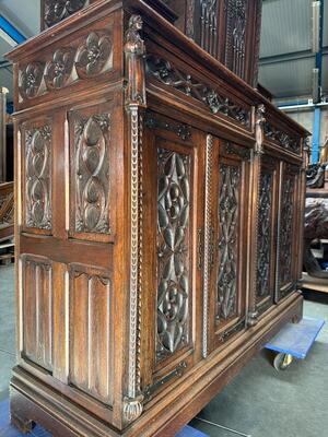 Cabinet  style Gothic - Style en Wood, France 19 th century