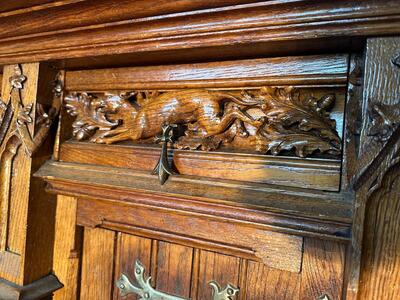 Cabinet  style Gothic - Style en Oak wood / Glass, France 19 th century