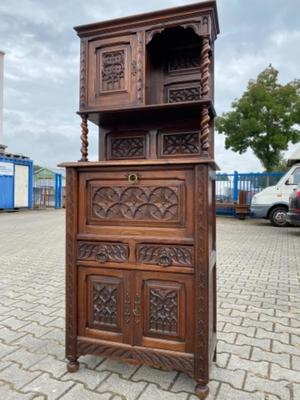 Cabinet  style Gothic - Style en Oak wood, Belgium 19 th century