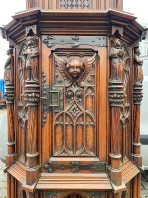 Cabinet  style Gothic - Style en Walnut wood , Paris France 19 th century