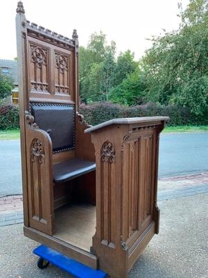 Cathedra style Gothic - style en Oak wood, Belgium 19th century ( anno 1890 )