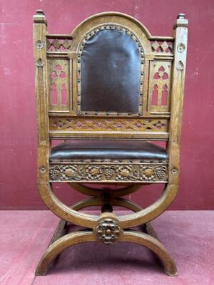 Chair style Gothic - Style en Oak wood, Belgium  19 th century ( Anno 1885 )