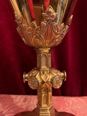 Chalice style Gothic - style en Brass / Gilt, Belgium 19th century ( anno 1890 )