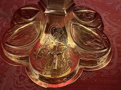 Chalice style Gothic - Style en Silver / Gilt / Polished and Varnished , Belgium  19 th century