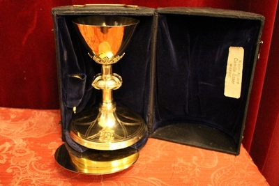 Chalice Complete With Paten Spoon And Original Case  style Gothic - style en full silver, Dutch 19th century ( anno 1875 )