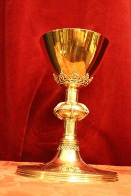 Chalice Complete With Paten Spoon And Original Case  style Gothic - style en full silver, Dutch 19th century ( anno 1875 )