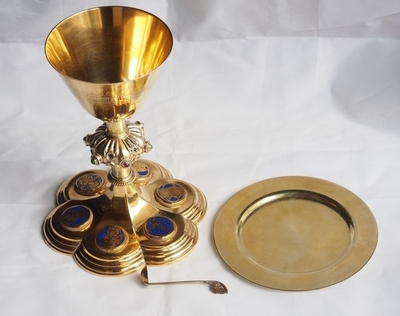 Chalice Complete With Paten Spoon And Original Case Signed : Bourdon style Gothic - style en full silver / enamel medalions, Belgium 19th century