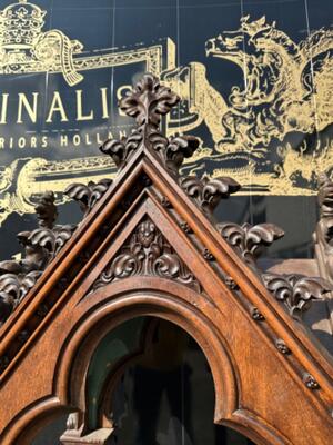 Chapel  style Gothic - Style en Oak wood, Belgium  19 th century ( Anno 1875 )