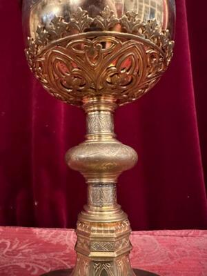 Ciborium style Gothic - Style en Brass / Gilt, Belgium  19 th century ( Anno 1865 )