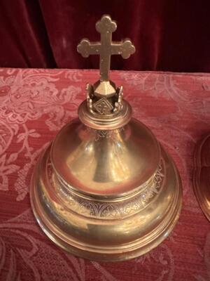 Ciborium style Gothic - Style en Brass / Gilt, Belgium  19 th century ( Anno 1865 )