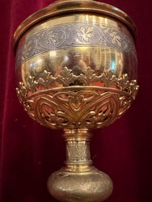 Ciborium style Gothic - Style en Brass / Gilt, Belgium  19 th century ( Anno 1865 )