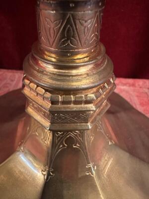 Ciborium style Gothic - Style en Brass / Gilt, Belgium  19 th century ( Anno 1865 )
