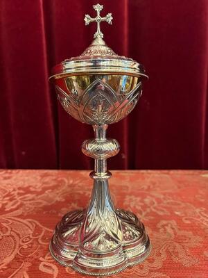 Ciborium style Gothic - Style en Full - Silver / Silver Marks Present / Polished & Varnished, France 19 th century ( Anno 1885 )