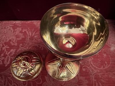 Ciborium style Gothic - Style en Full - Silver / Silver Marks Present / Polished & Varnished, Belgium  19 th century ( Anno 1885 )