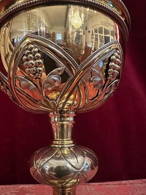 Ciborium style Gothic - Style en Full - Silver / Silver Marks Present / Polished & Varnished, Belgium  19 th century ( Anno 1875 )