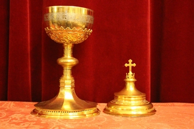 Ciborium style Gothic - style en Brass Gilt / Full silver Cuppa, Belgium 19th century