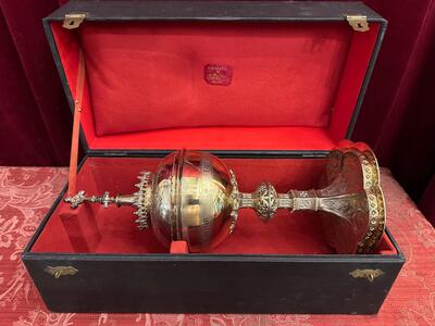 Ciborium With Original Case. By : La Croix D'Or Bruges Silversmith style Gothic - Style en Full - Silver / Silver Marks Present, Bruges - Belgium  19 th century ( Anno 1865 )