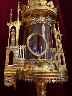 1 Gothic - Style Cillinder Monstrance