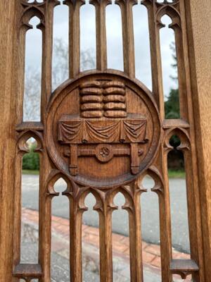 Communion - Kneeler style Gothic - Style en Oak wood, Belgium  19 th century ( Anno 1885 )