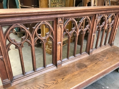 Communion - Kneeler style Gothic - style en Oak wood, Belgium 19th century ( Anno 1870 )